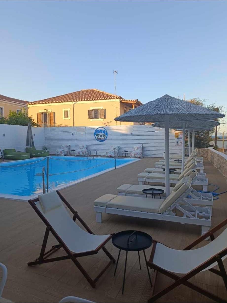 Bay'S Aparthotel Spetses Town Ngoại thất bức ảnh