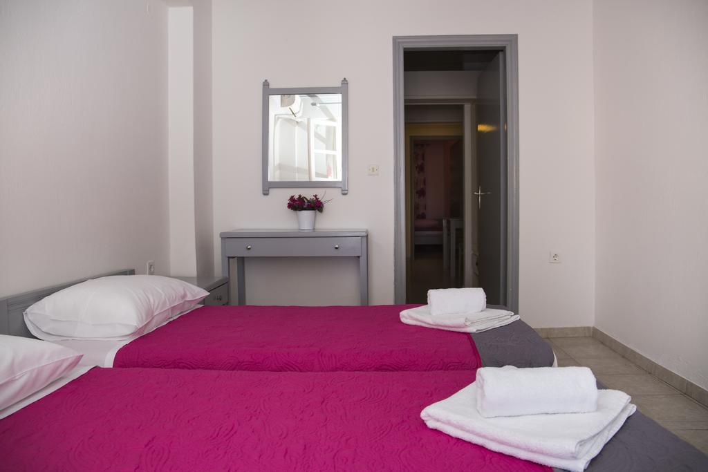 Bay'S Aparthotel Spetses Town Ngoại thất bức ảnh